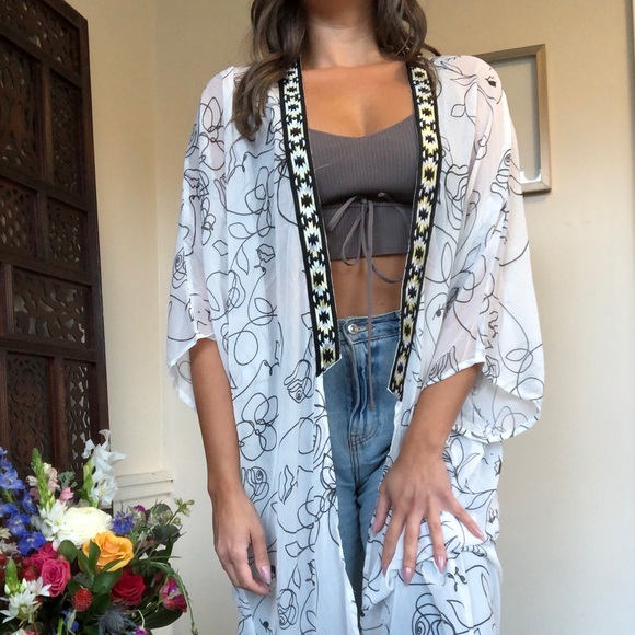 Longline Kimono Beach Cover-Up with Geometric Metallic Trim (Sukiso) - Picture 4 of 13